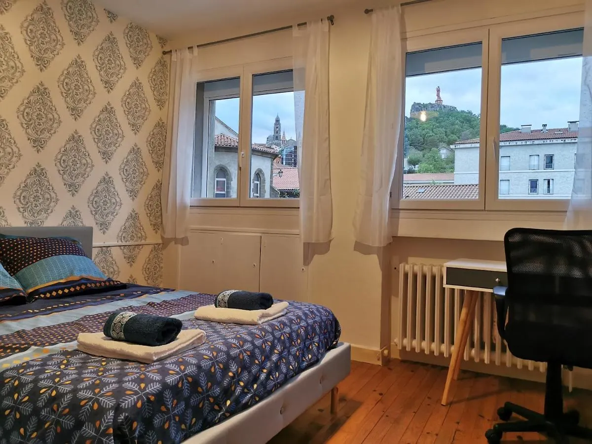 Chambre Privee Dans Appart Partage, Centre Ville, Avec Vue Sur Les Monuments Le Puy-en-Velay France